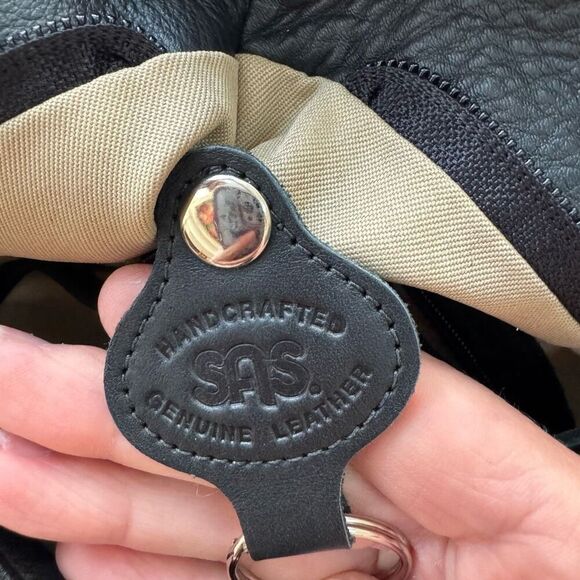 SAS Marissa Shoulder Handbag black leather - Picture 13 of 16